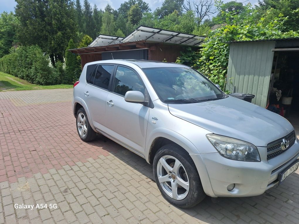 Toyota raf4 3 4X4 najbogatsza wersja