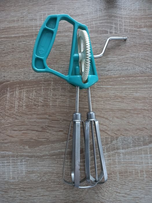 Pamiątki PRL  mikser Ręczny