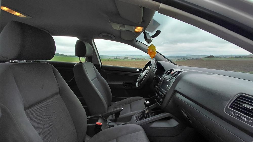 Volkswagen  Golf V 1.9 TDI