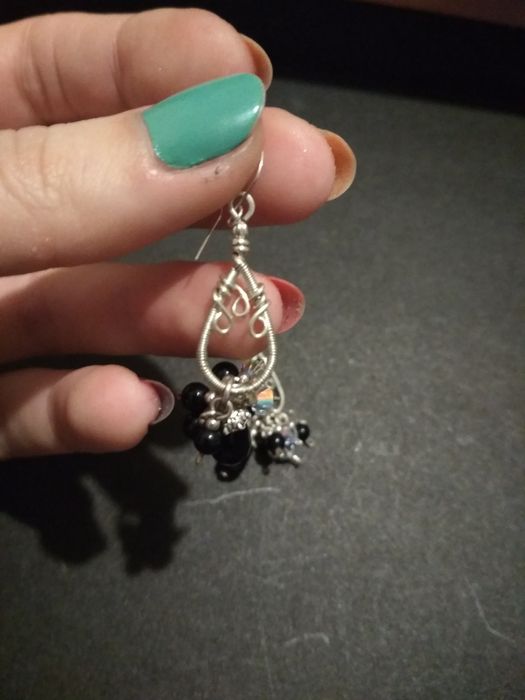 Kolczyki wire wrapping kryształ swarovskiego czarne tęczowe