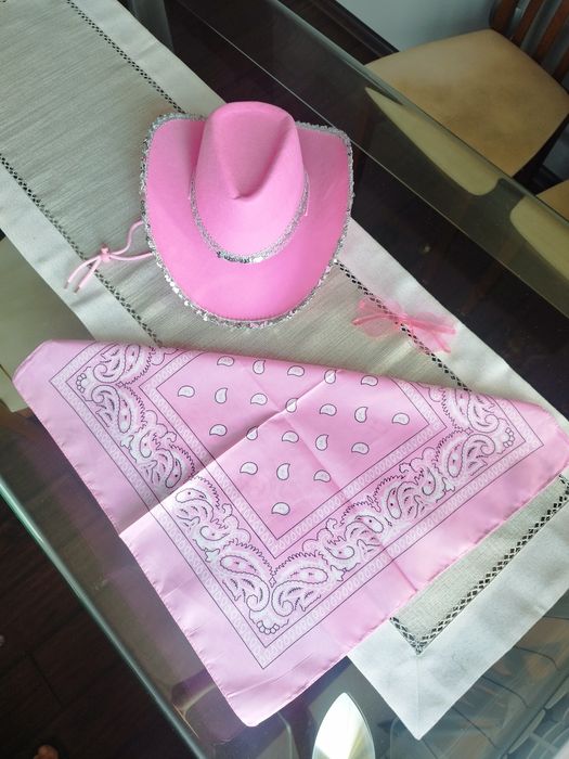 Kowbojka kapelusz chusta okulary kostium przebranie strój na bal