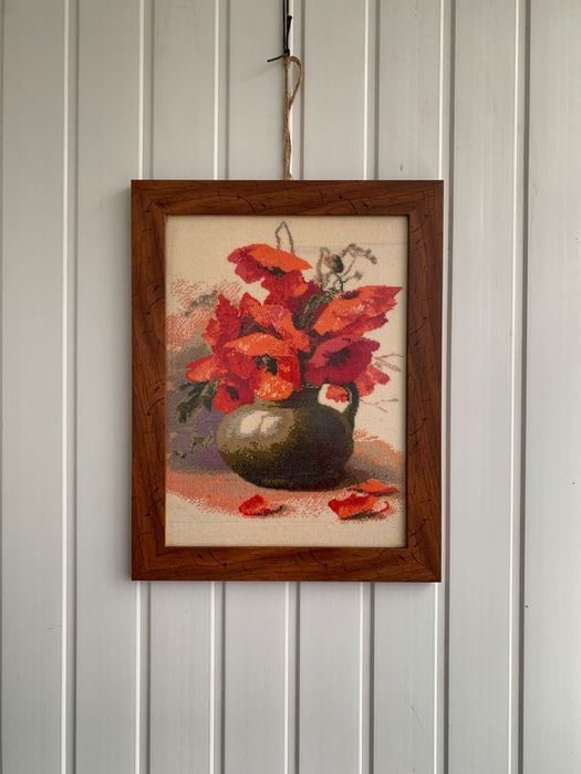 Вишивана картина Маки в горщику