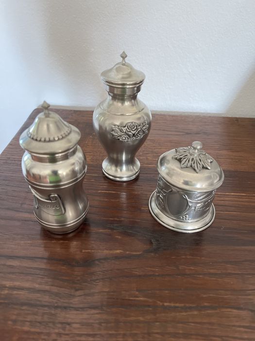 Miniaturas em estanho 95%