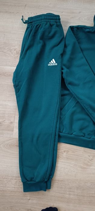 Dres damski adidas butelkowa zieleń rozmiar M