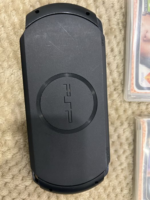 Psp E-1004 com 4 jogos