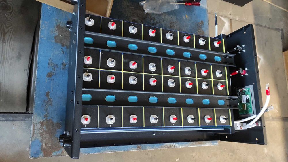 Акумуляторна збірка LiFePO4 48в 14.4 кВт Акумулятор батарея EVE 280 Аг