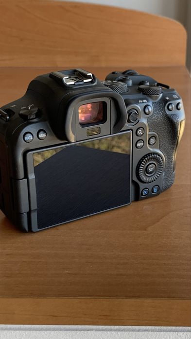 Друзі продаю Canon R6