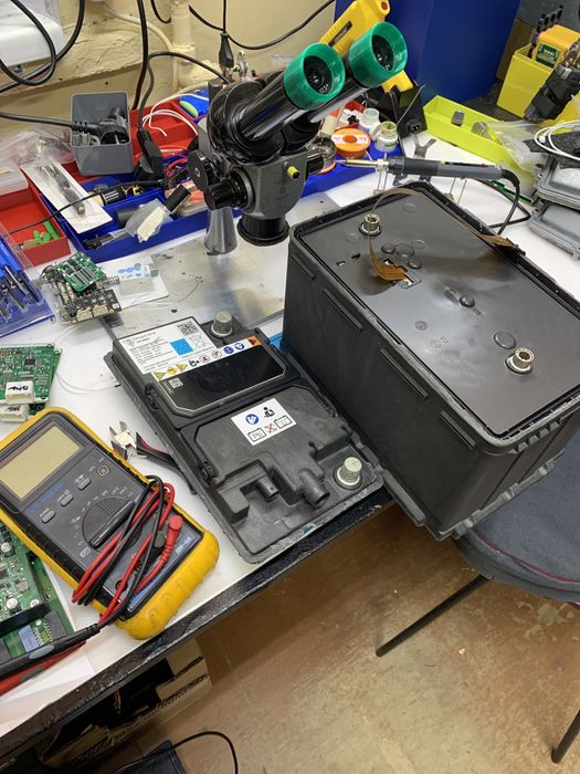 Відповідальне зберігання з періодичною підзарядкою акумуляторів Сервіс