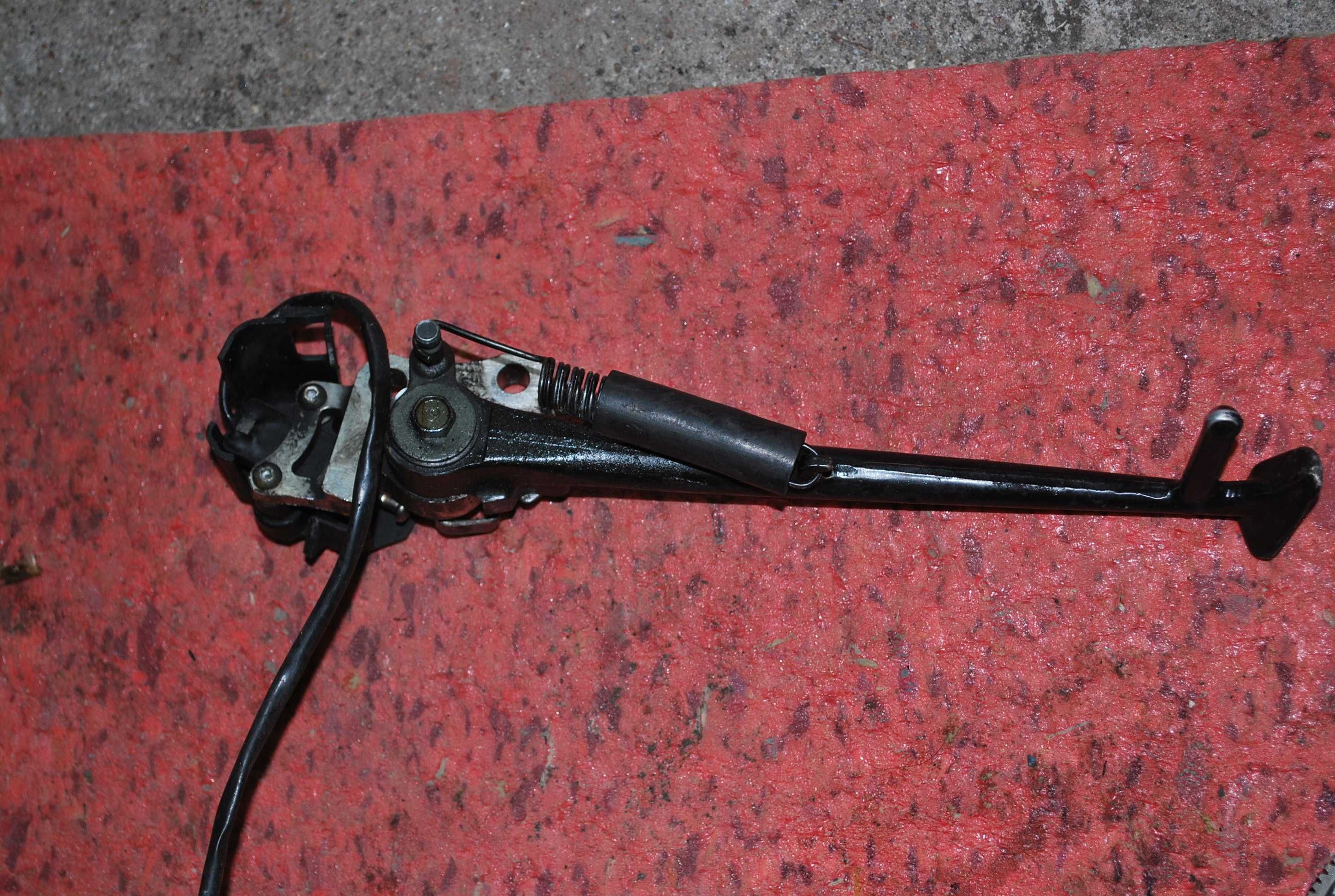 SUZUKI BANDIT 650 - 2009 część owiewki silnik lagi koło