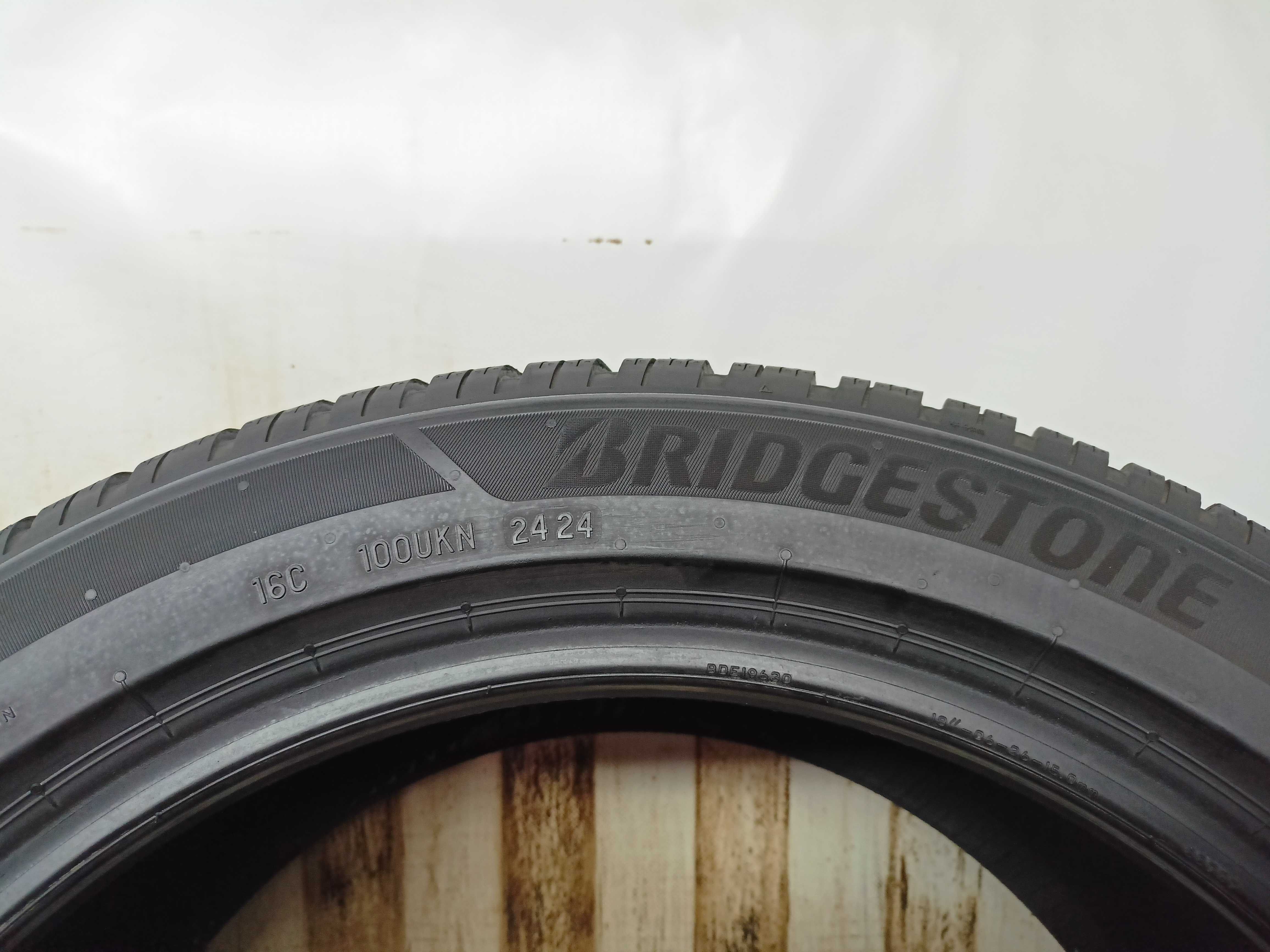 Bridgestone Blizzak 6 245/45/18 2024r. 100V 2x7,4mm (4523)