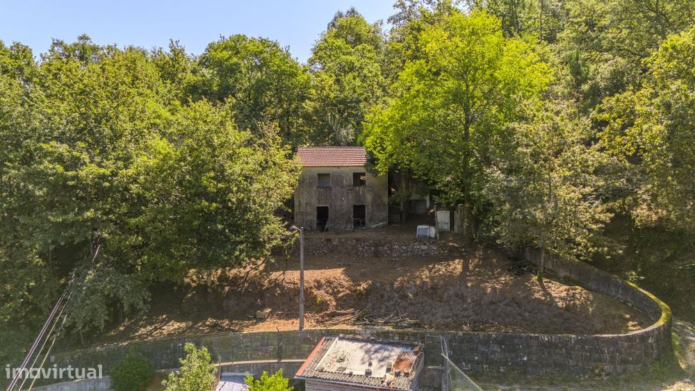 Moradia em Chamoim próxima ao Geres