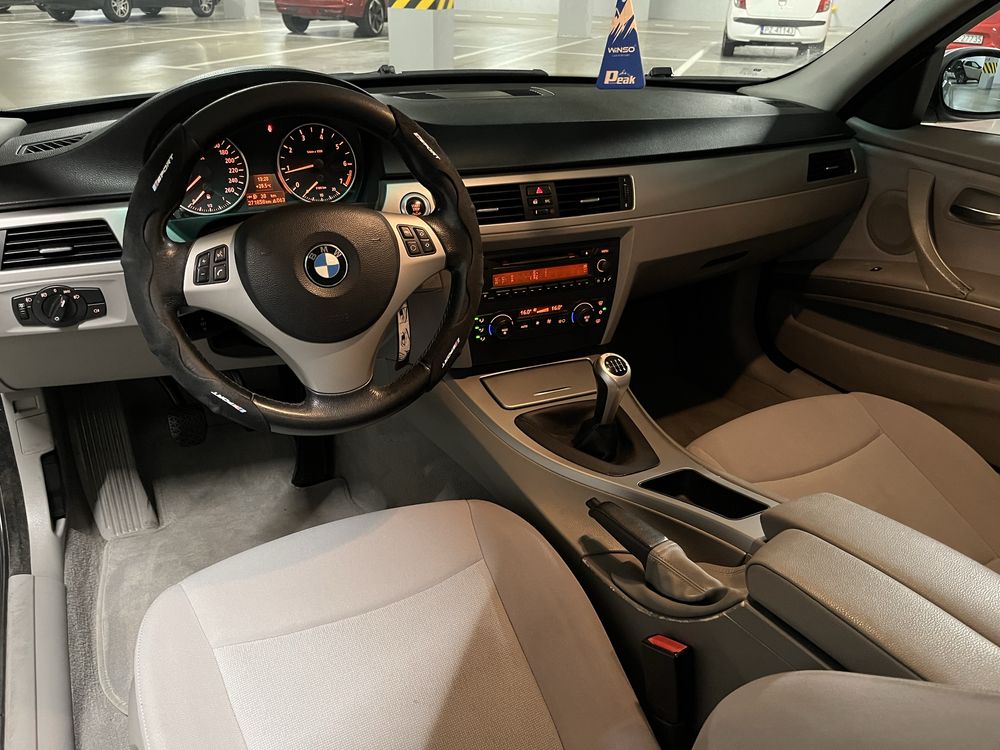 BMW 318i E90 2.0 Benzyna