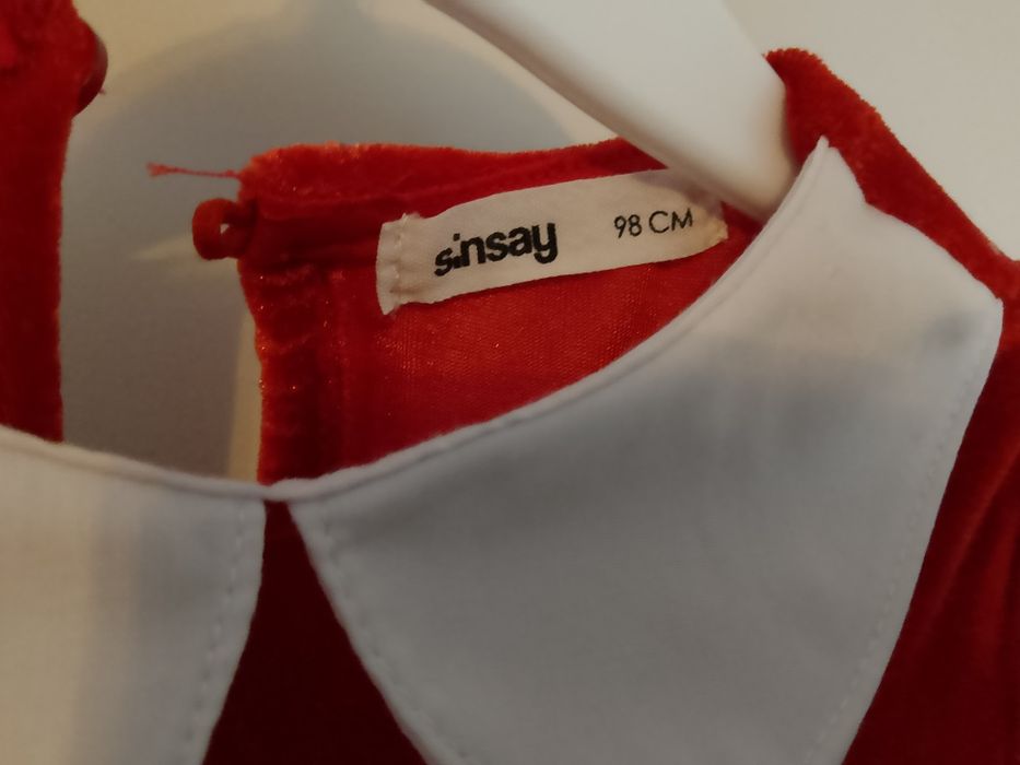 Świąteczna czerwona sukienka 98