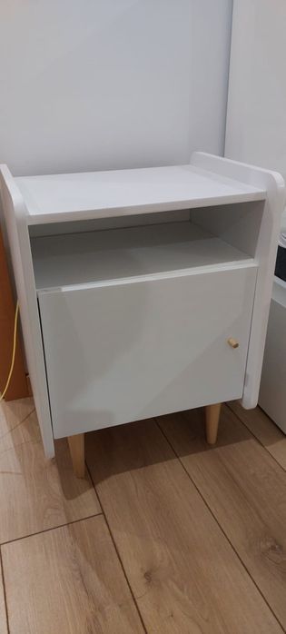 Vendo Mesa de cabeceira Zag