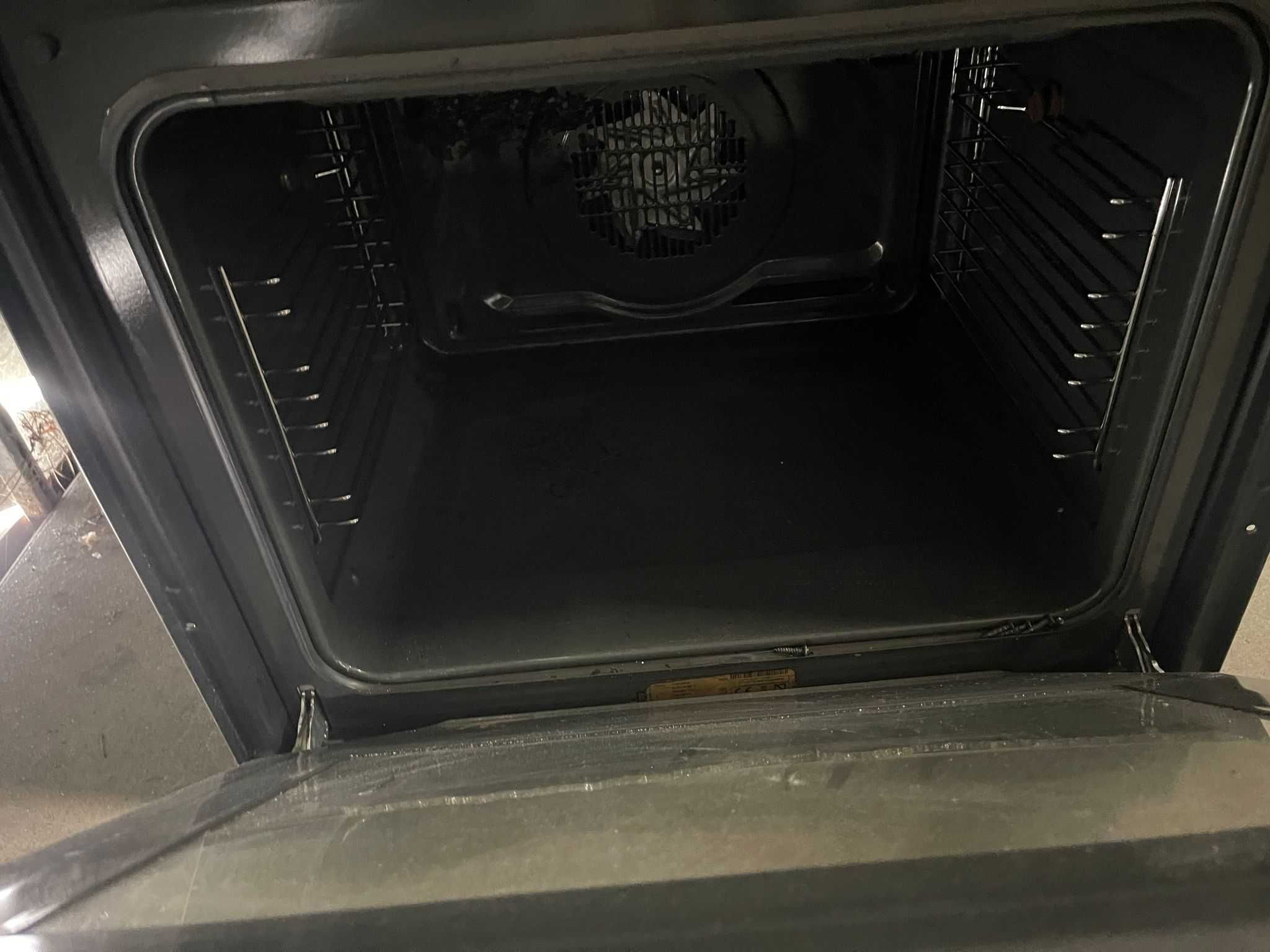 Forno Teka com vidro partido