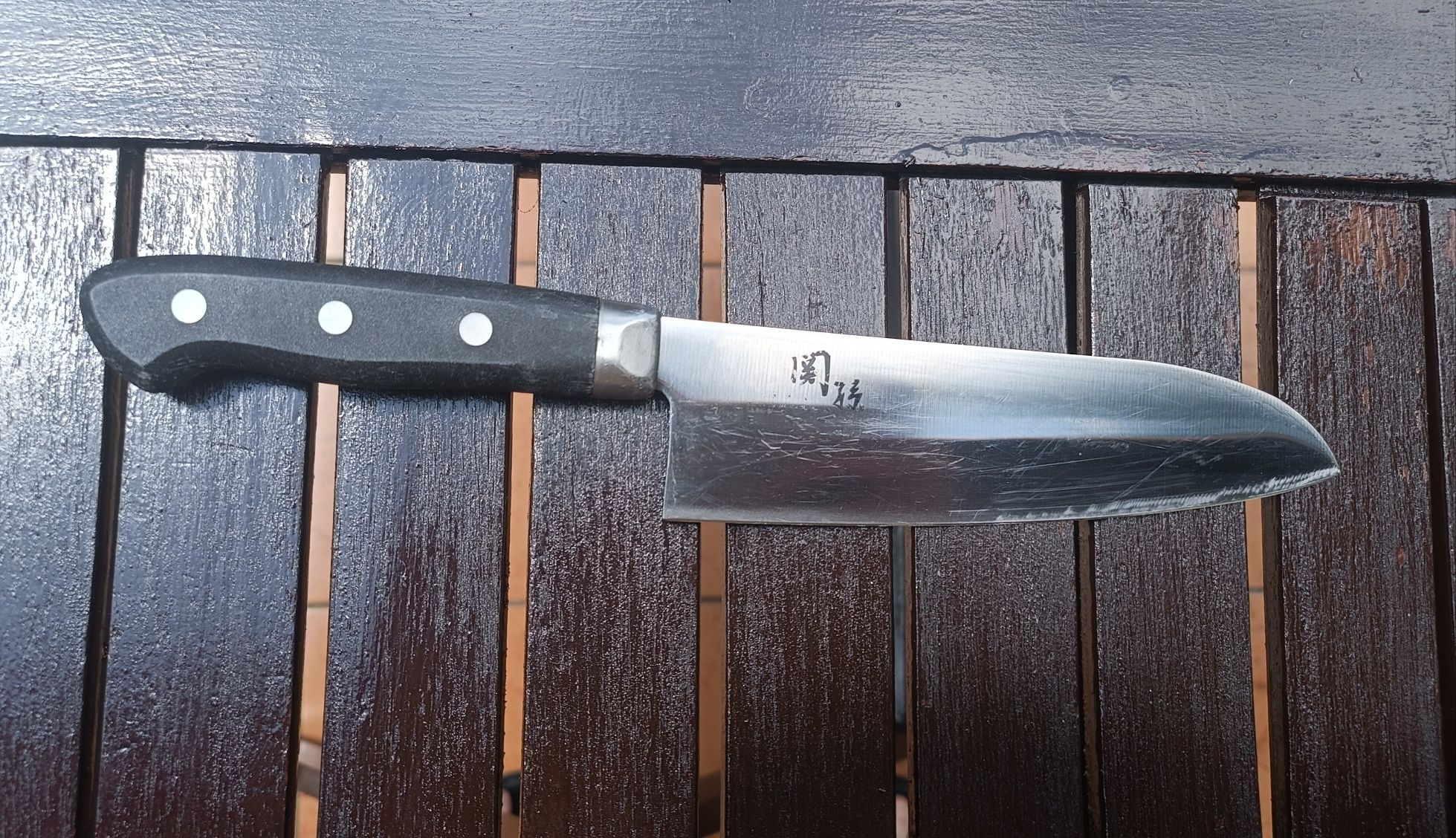Używany japoński nóż santoku Kai seki magoroku 170mm
