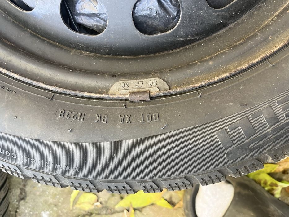 Opony zimowe 205/55 r16 z felgami stalowymi