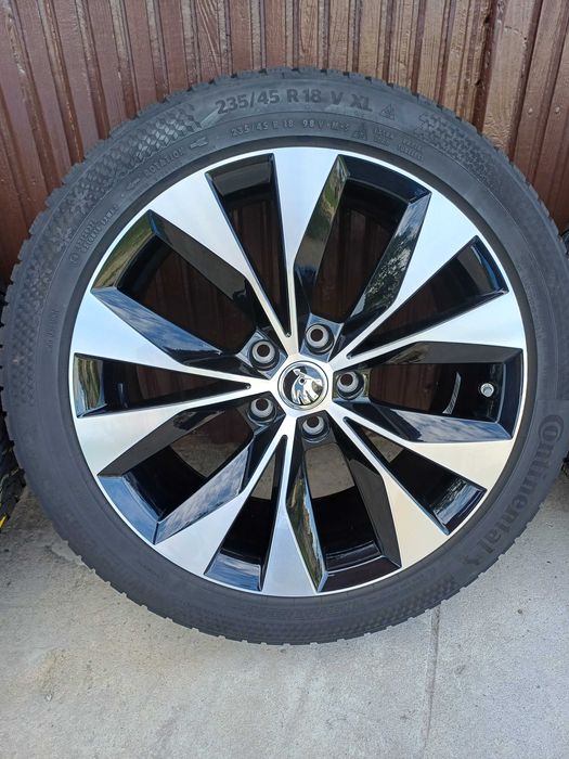 Koła zimowe Skoda 18 8J ET44 235/45R18 Continenta WinterContact TS870P