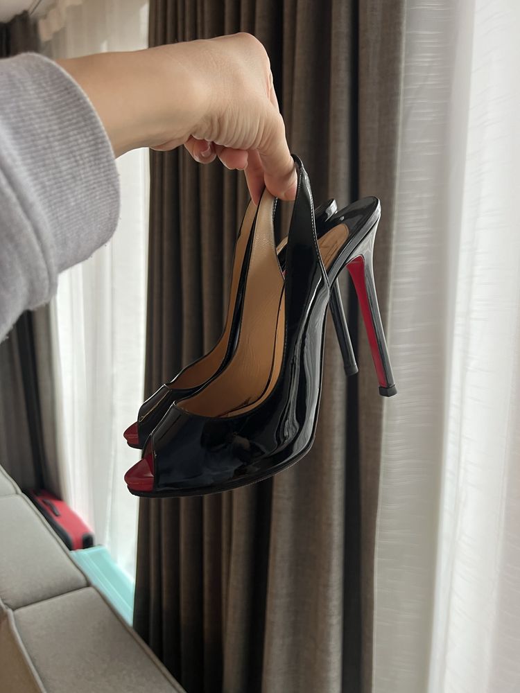 Боссоножки Christian Louboutin