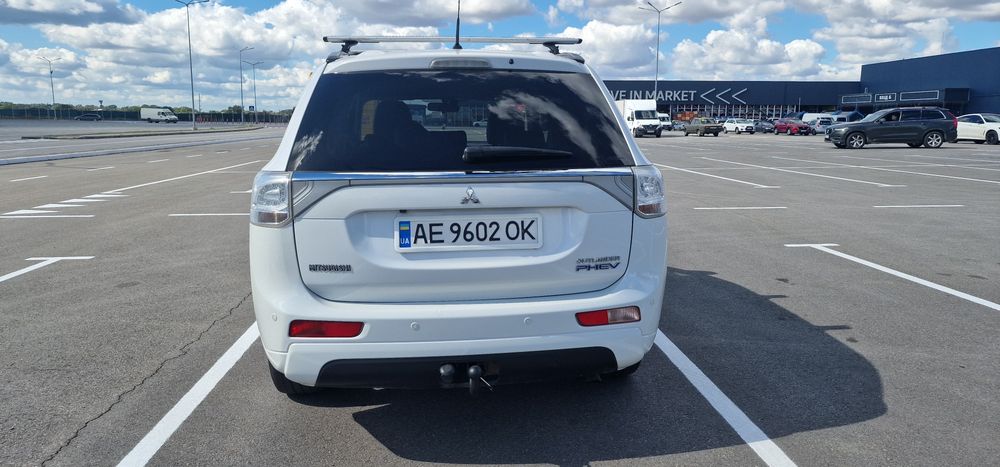 Mitsubishi Outlander PHEV 2014, +ГБО