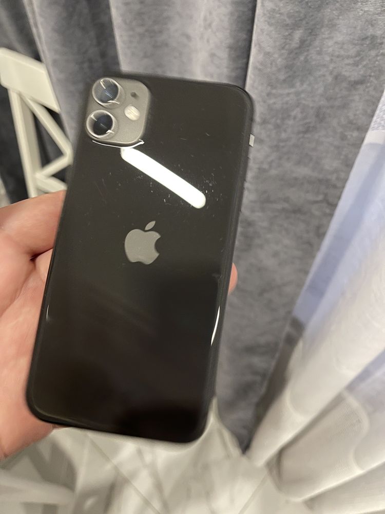 iPhone 11 Айклауд,но пользоваться можно