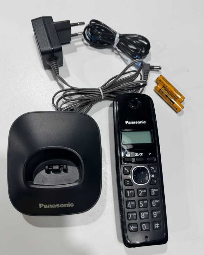 Telefon Panasonic KX-TG1611 bezprzewodowy stacja dokująca baterie