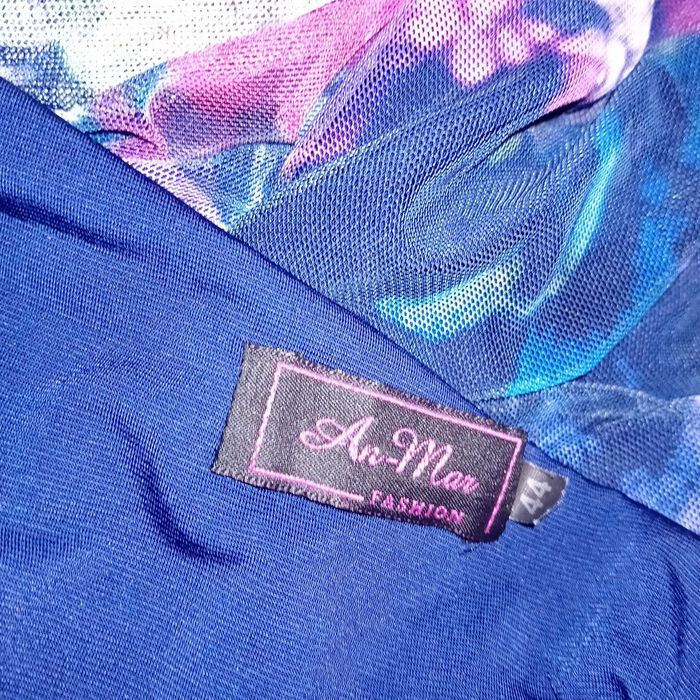 Sukienka z lejącej elastycznej siateczki 44 46