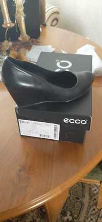 Жіночі туфлі ECCO