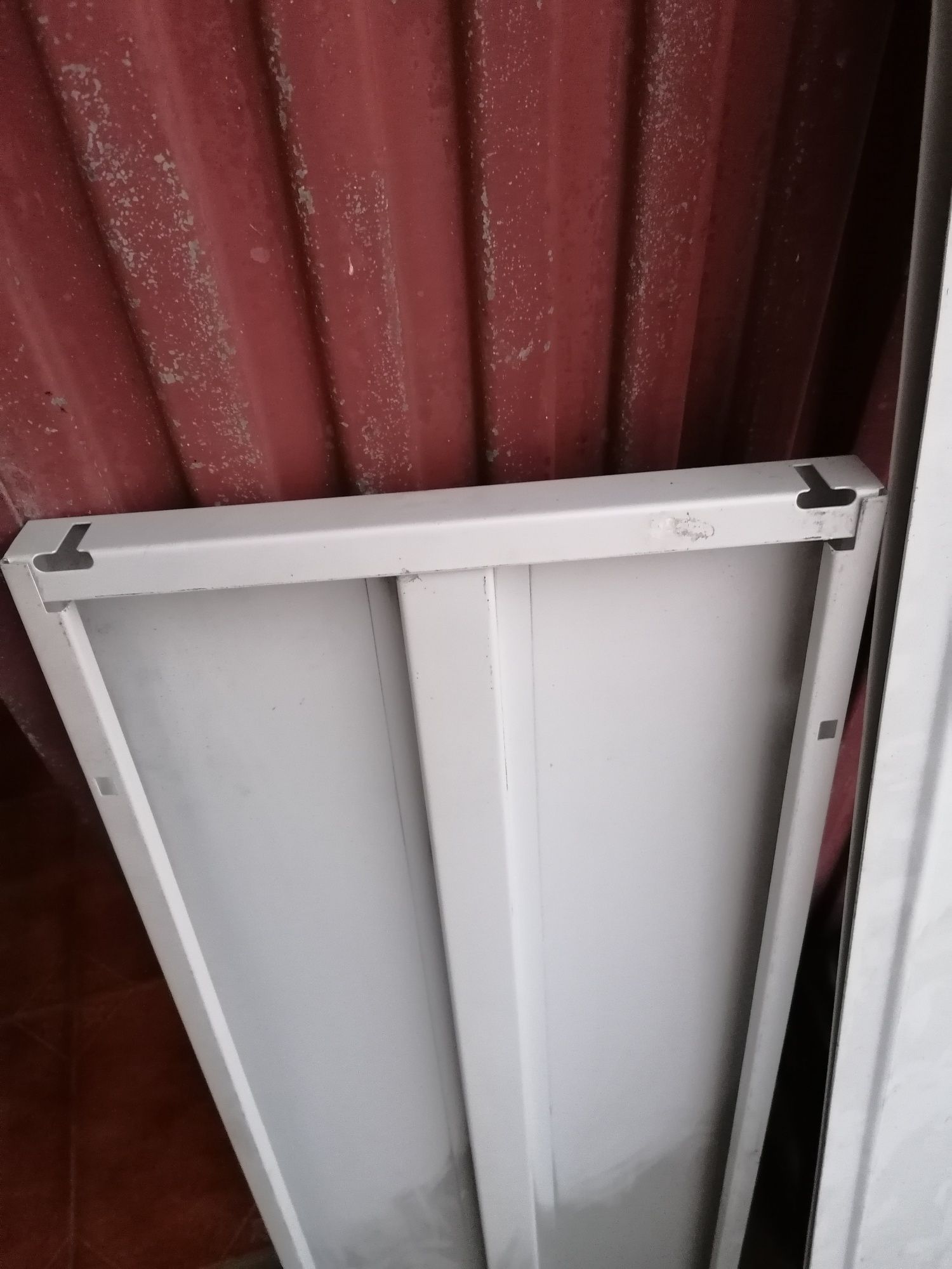 Conjunto de Prateleiras metálicas de encaixe