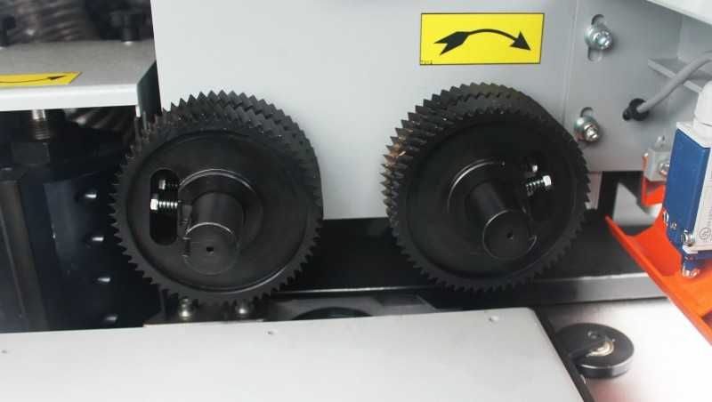 Strugarka czterostronna listwiarka obrabiarka cztero stronna 2023