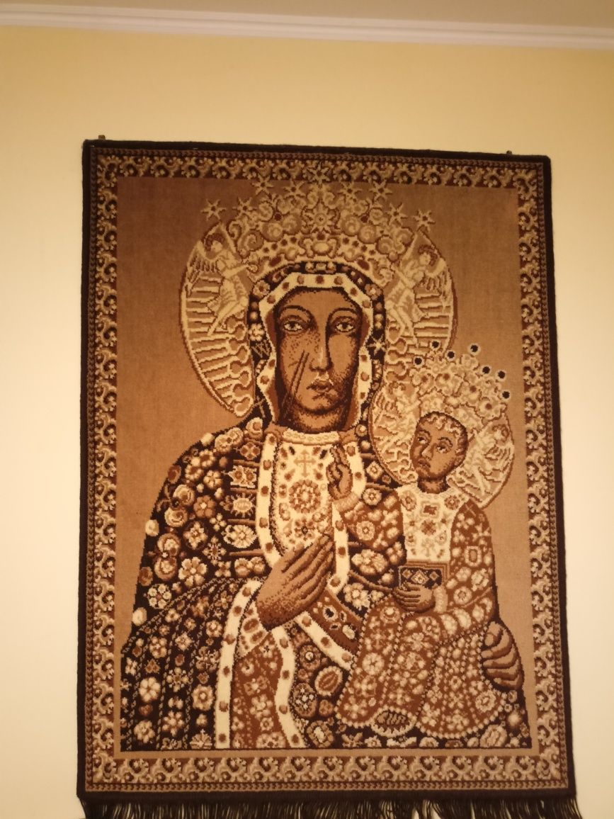 Dywan ścienny z wizerunkiem Maryji z dzieciątkiem Jezus