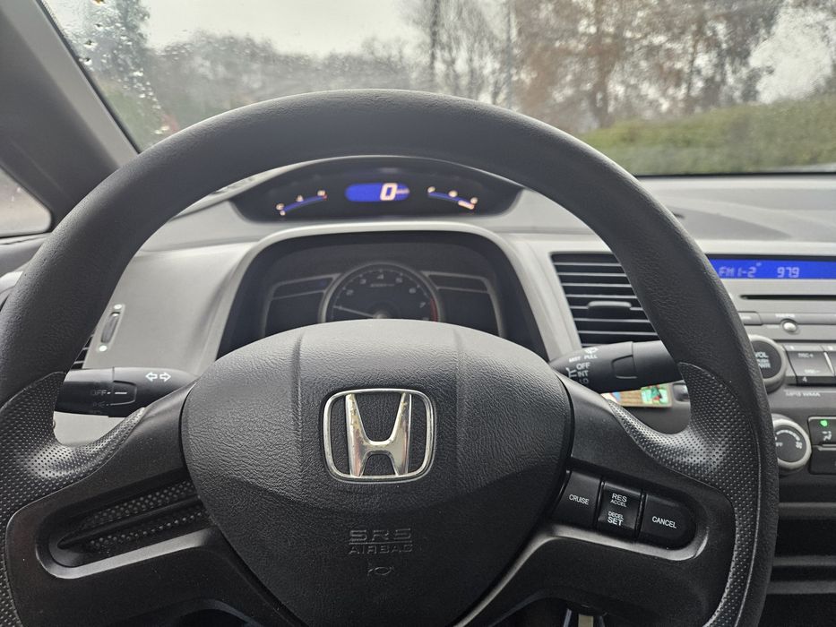 Honda Civic 1.8 benzyna 141 koni 2008r