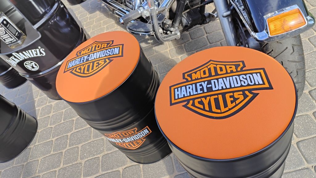 Zestaw mebli z beczek Harley Davidson