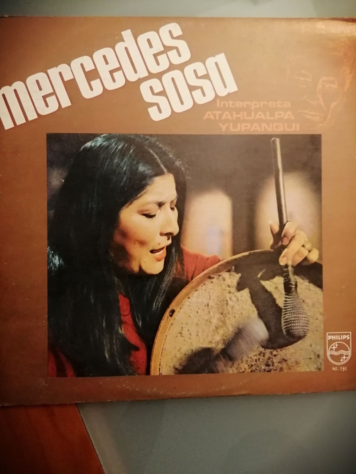 Mercedes Sosa - AT AHUALPA YUPANGUI	Vinil	M. Venezuelana - A, do Sul