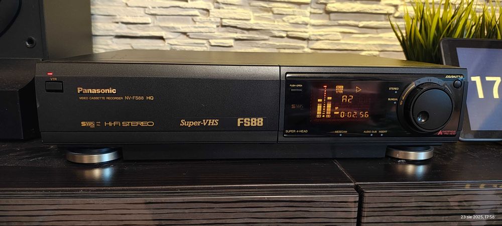 Magnetowid Panasonic NV-FS88 EG Super VHS