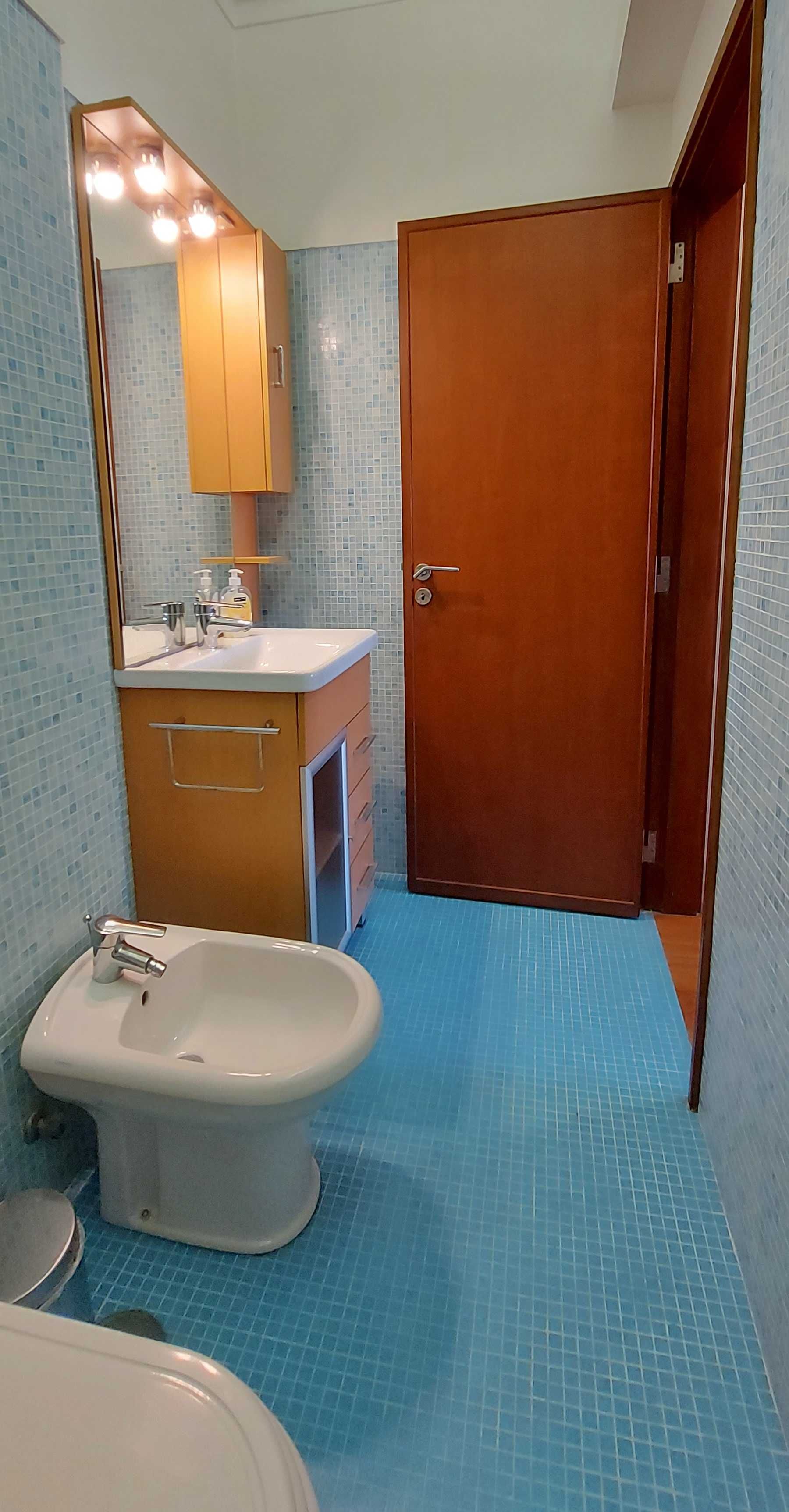 Quarto com casa de banho privativa