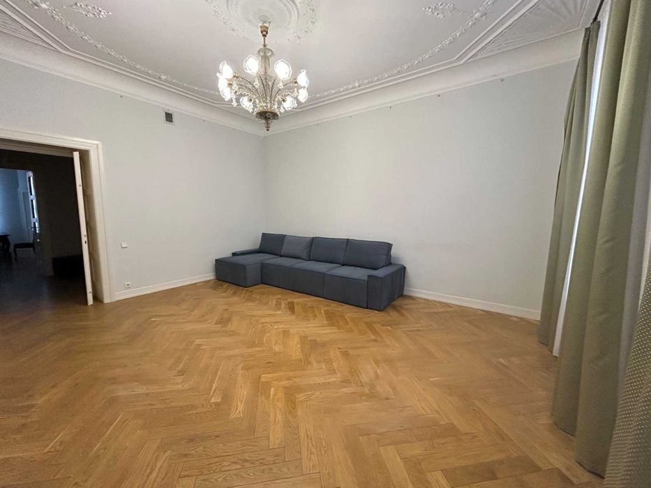 вул. Стецька-Саксаганського. Центр Львова. Світло НЕ вимикають. Оренда