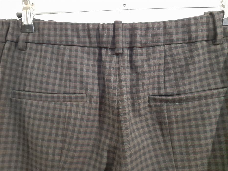 Жіночі класичні штани в клітинку від Zara