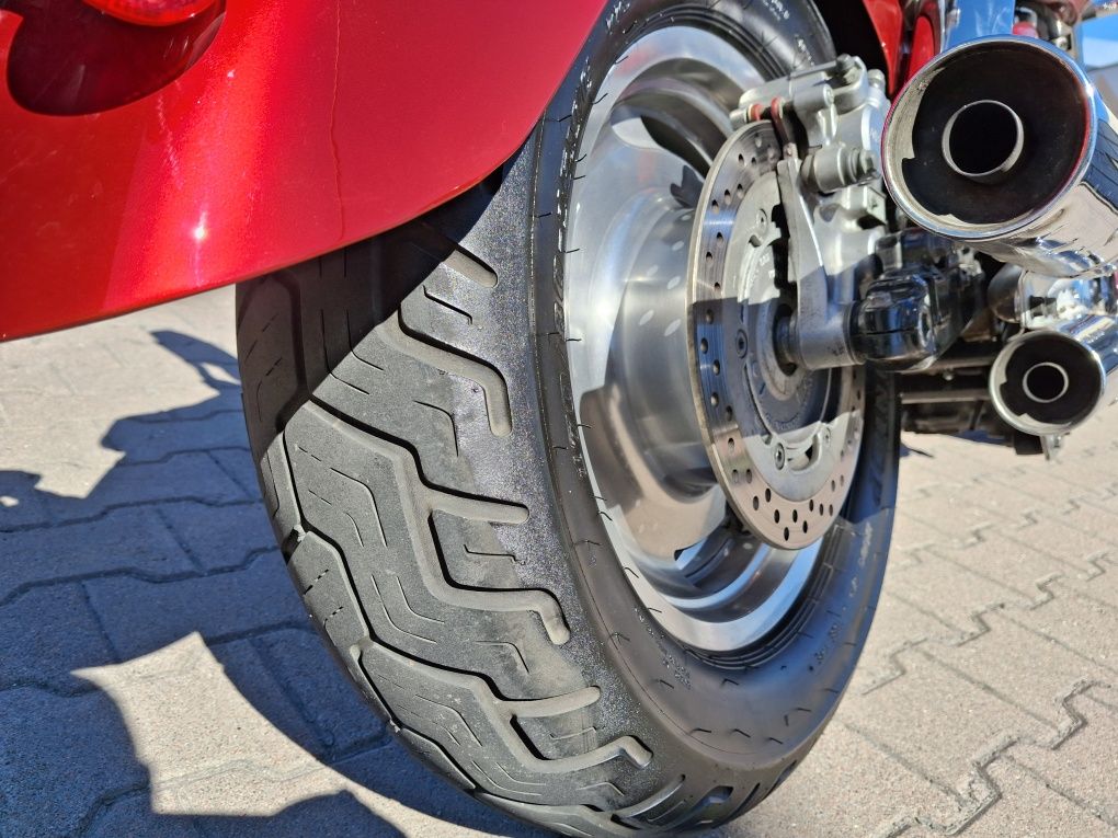 Продаю Honda Shadow vt 1100c2 Sabre
