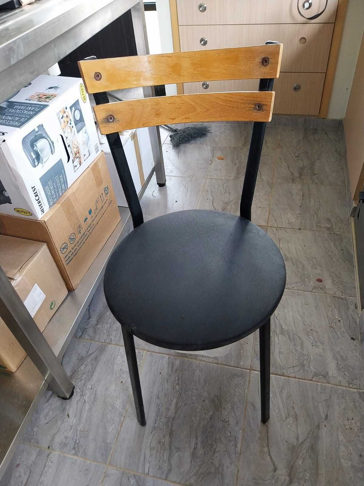 Mesas e Cadeiras de café