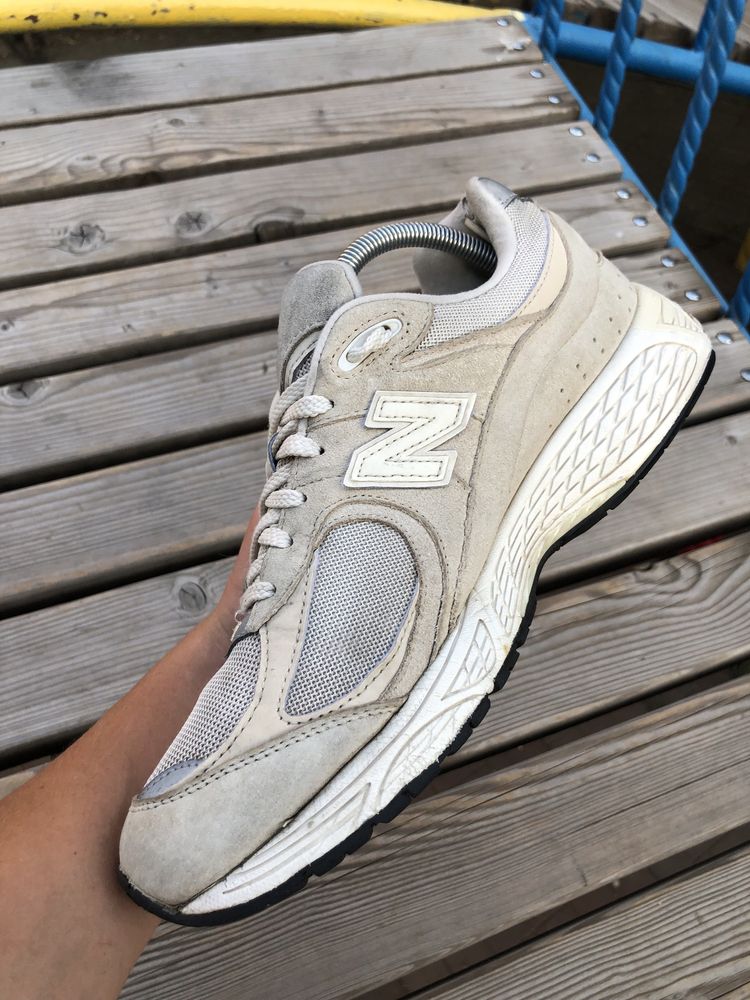 Кросівки new balance 2002r