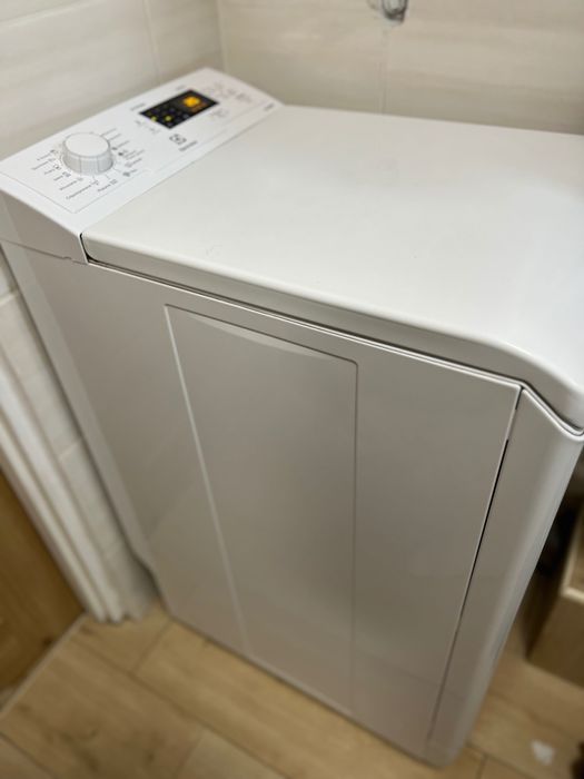 Pralka z wsadem od góry Electrolux 6kg