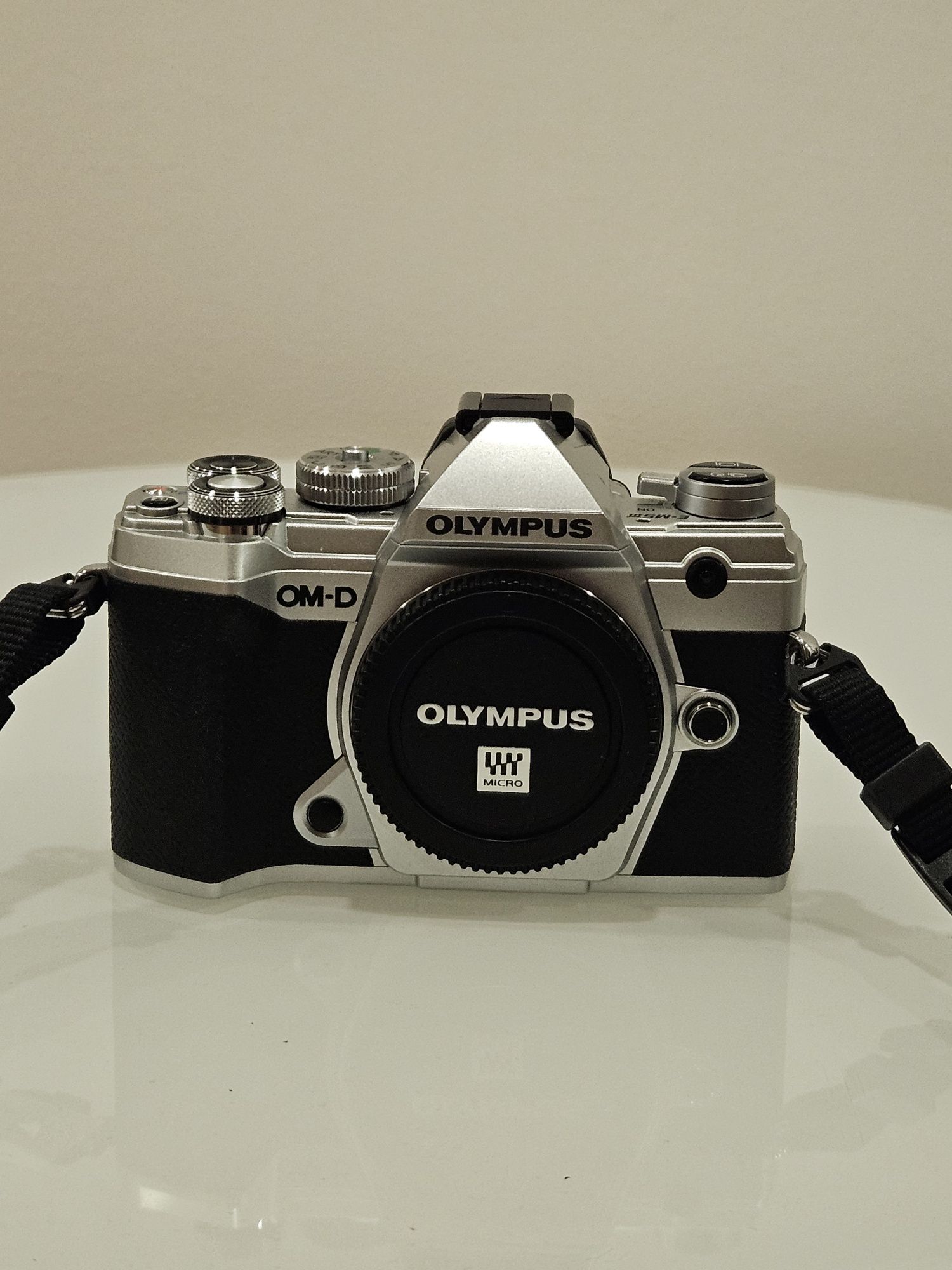 Máquina Olympus OM-D E-M5 Mark iii