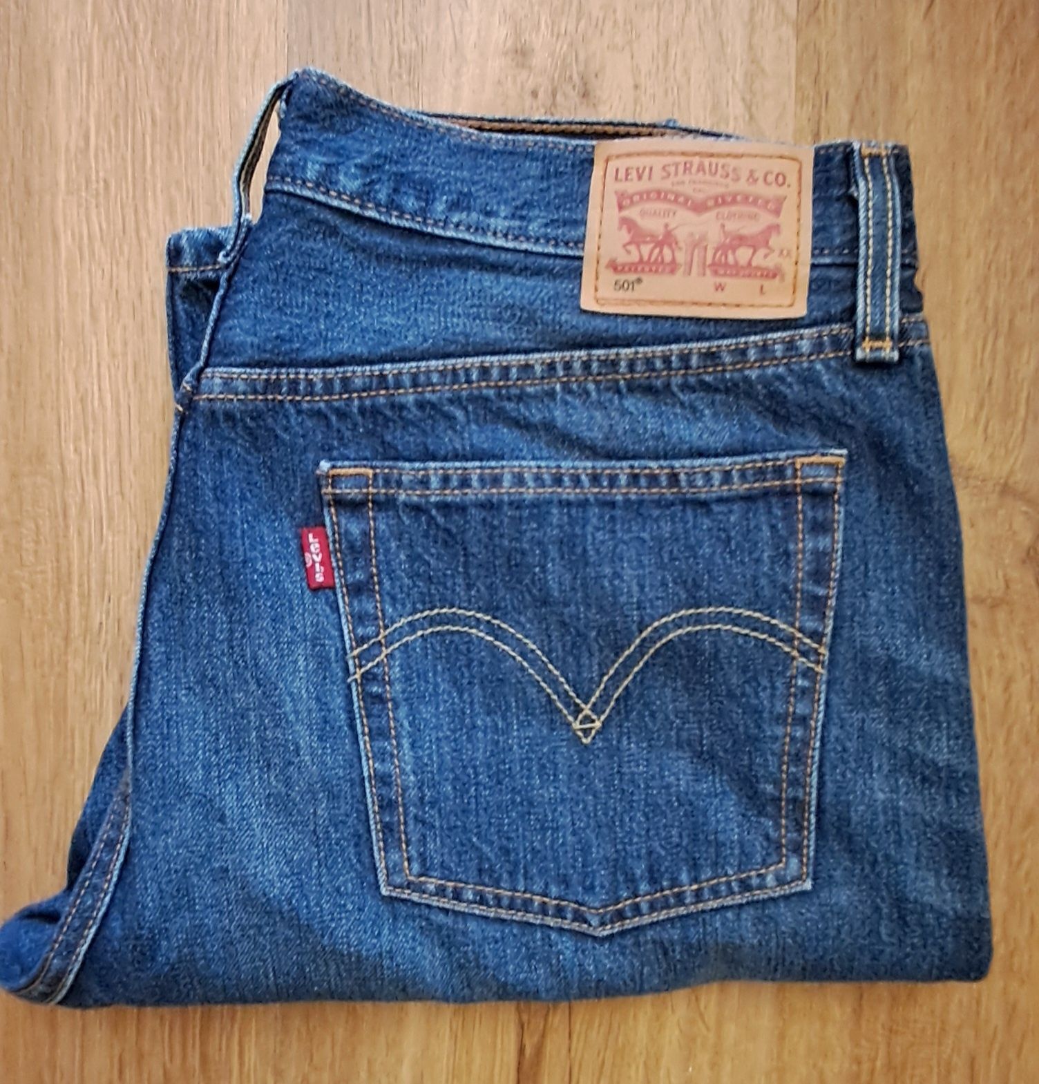 Levis 501 novas sem etiqueta.