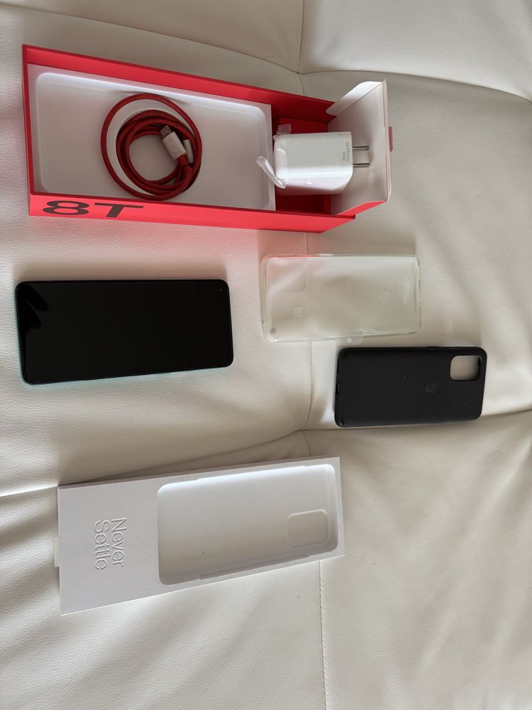 One Plus 8t 12/256