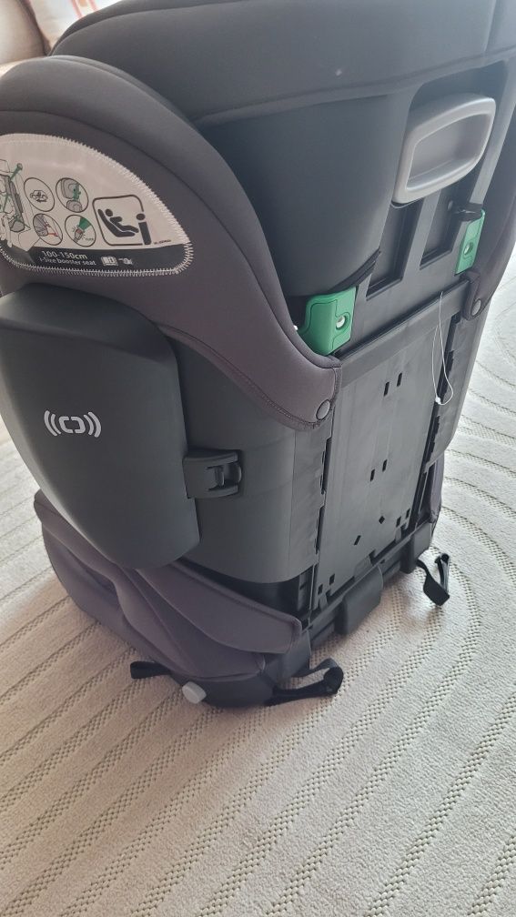 Fotelik samochodowy Graco EverSure z podstawką podwyższającą
