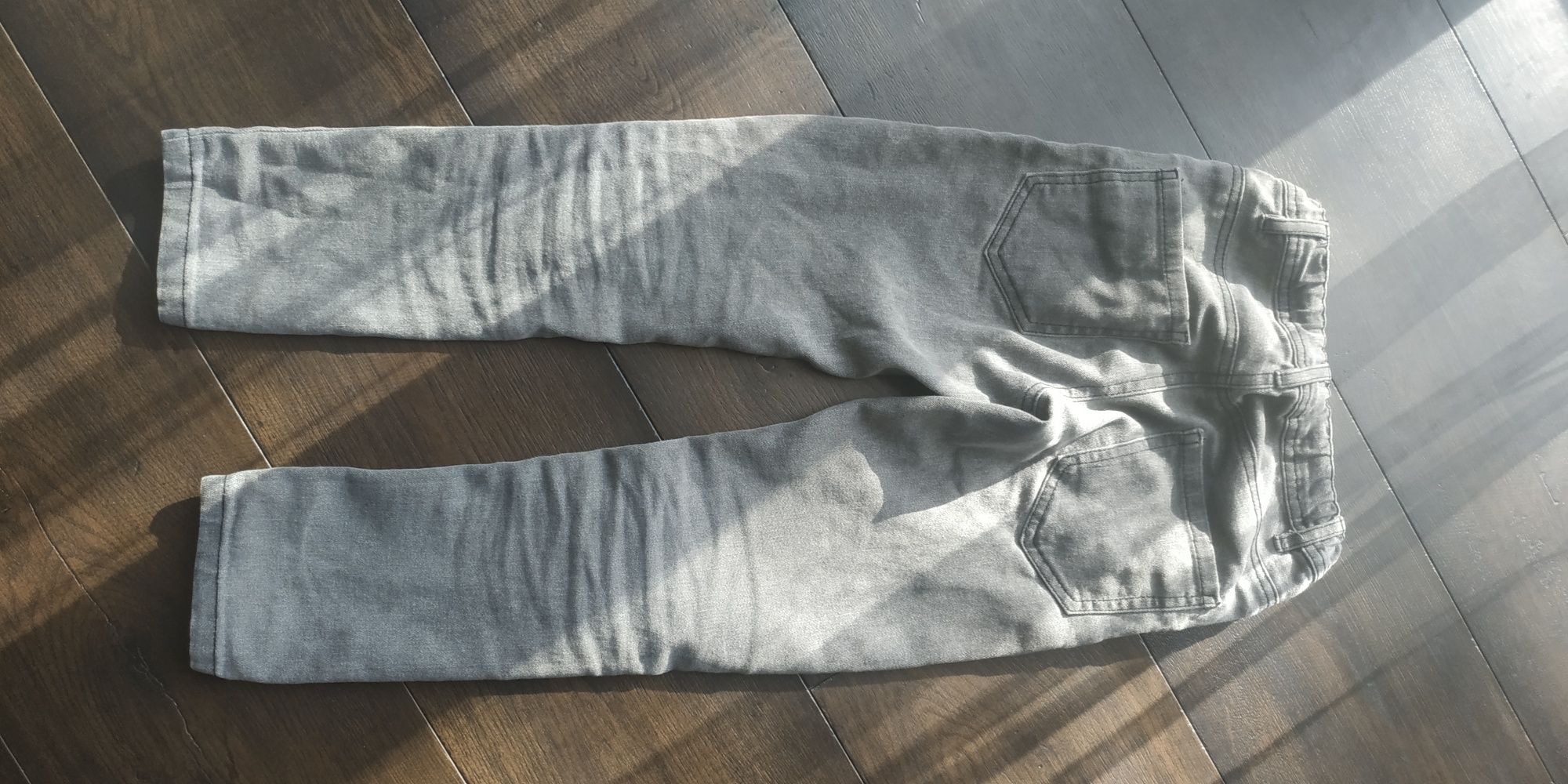 Spodnie szare jeansowe skinny dla szczupłego chłopca 128 7 8 lat