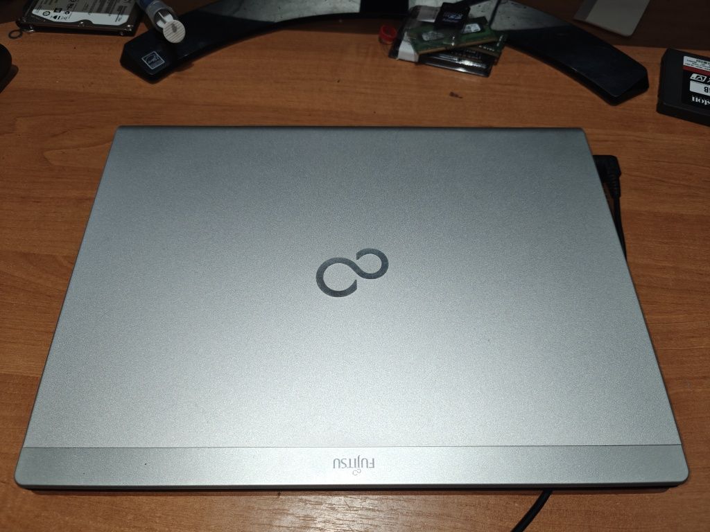 Ноутбук Fujitsu UH552 (13.3"/I5 3337U/8gb/240ssd)