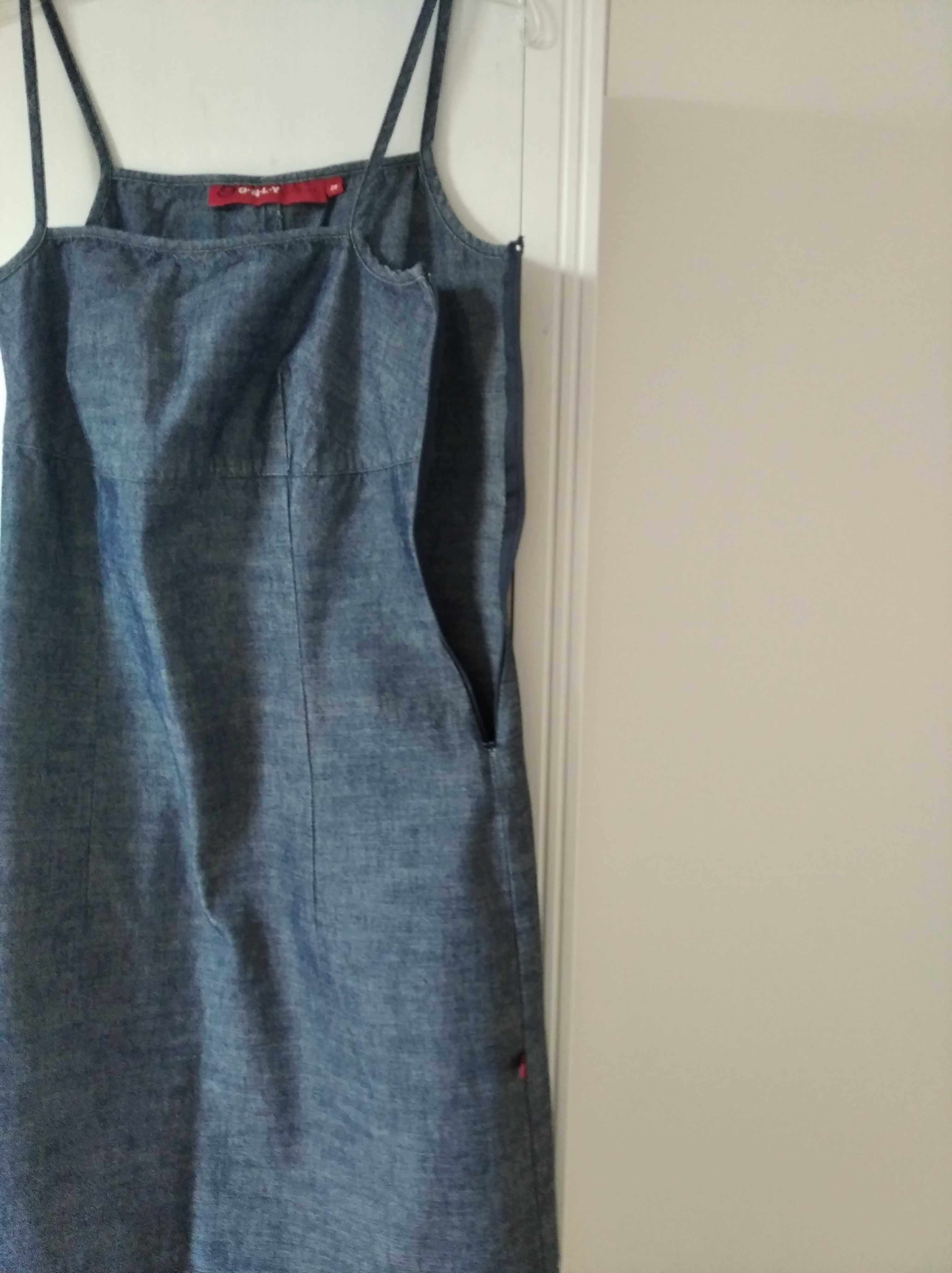 Niebieska/jeansowa krótka sukienka na ramiączka