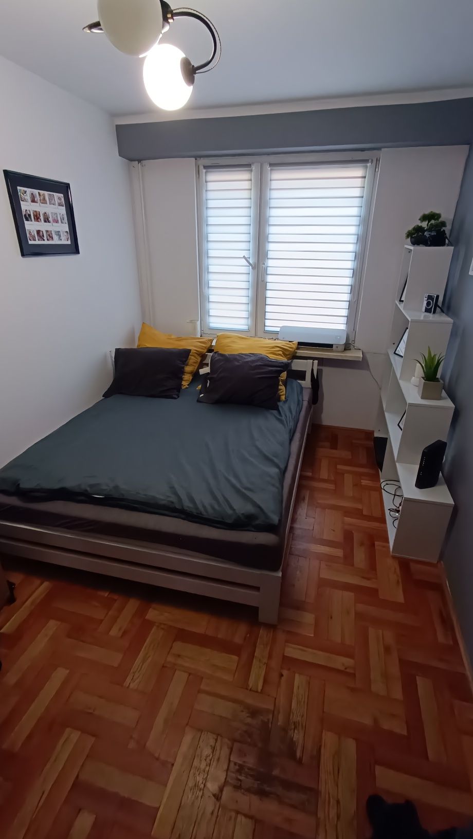 Sprzedam łóżko białe 160x200 z materacem 9 stref